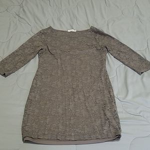 Lace dress with underlay